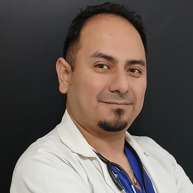 Foto de Freddy Espinoza Quispe, Clínica Médica
